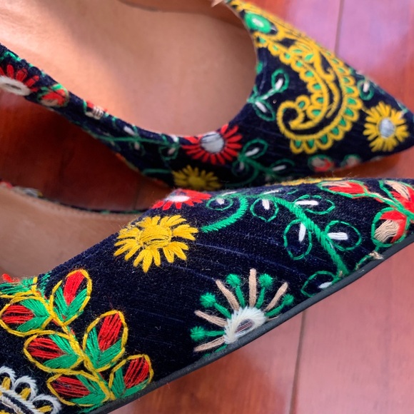 L'INTERVALLE Multicolor Embroidered Heels NEW - Picture 4 of 4